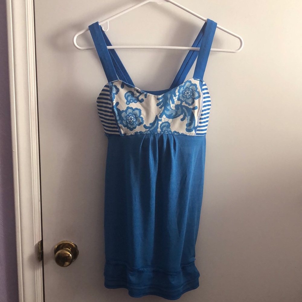 Lululemon athletic tank top size medium